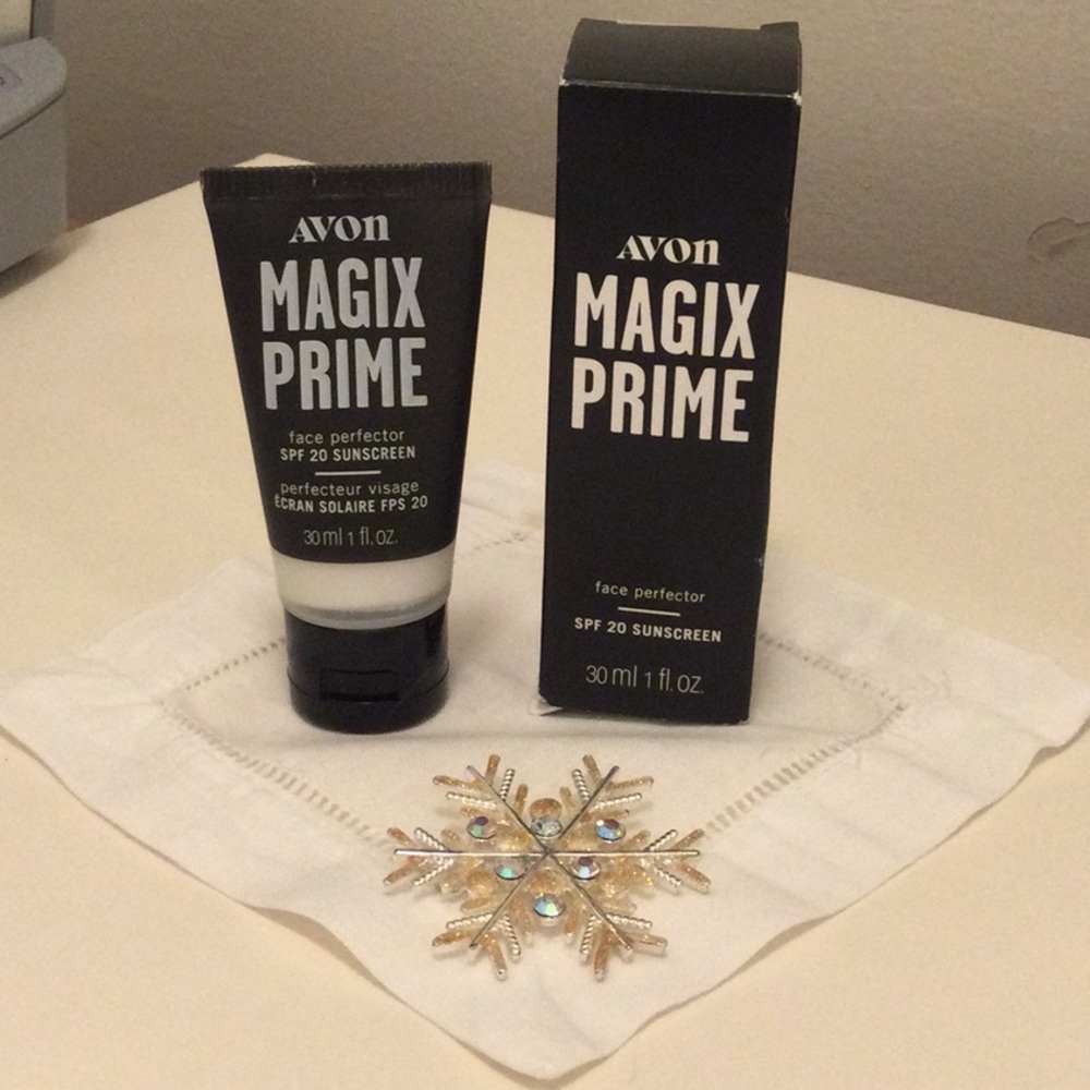 Avon magic Prime Face Perfector